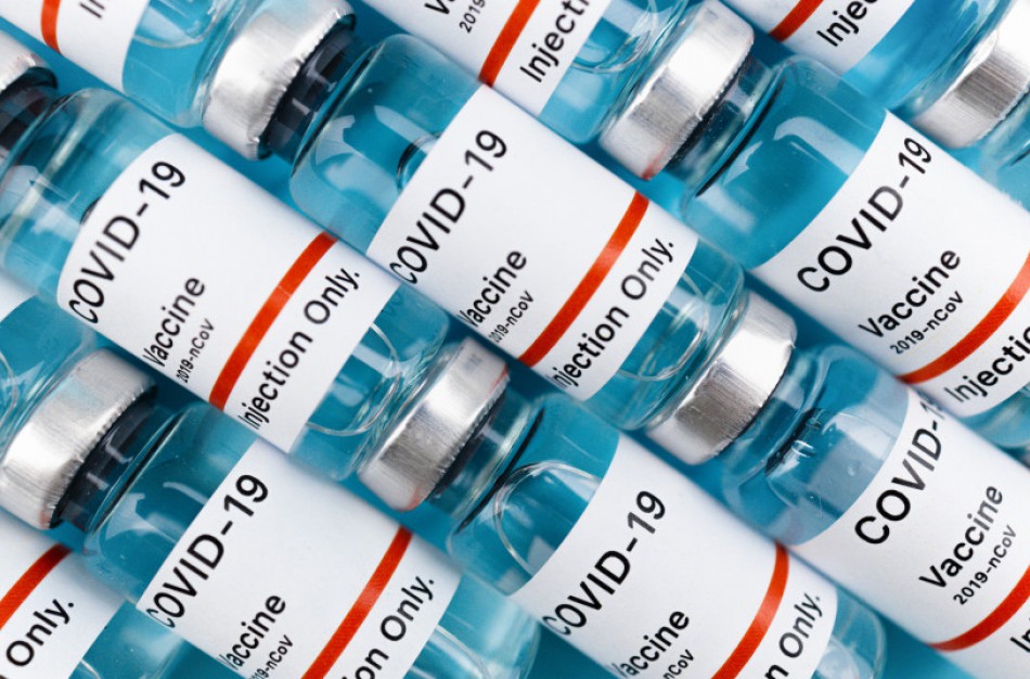 EVA rekomenduoja registruoti adaptuotą „Comirnaty Original/Omicron BA.4-5“ vakciną