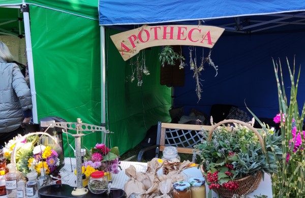 Rudens šventė „Sename Jonų dvare" jau šurmuliuoja ir laukia Jūsų