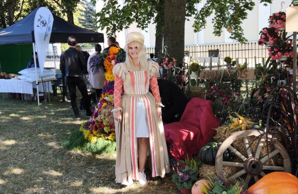 Rudens šventė „Sename Jonų dvare" jau šurmuliuoja ir laukia Jūsų