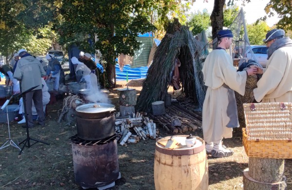 Rudens šventė „Sename Jonų dvare" jau šurmuliuoja ir laukia Jūsų