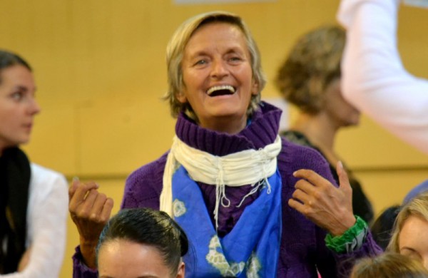 Valso ritmu ant parketo sukosi ir jonaviečių poros