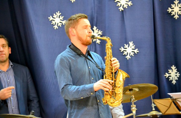 Valso ritmu ant parketo sukosi ir jonaviečių poros