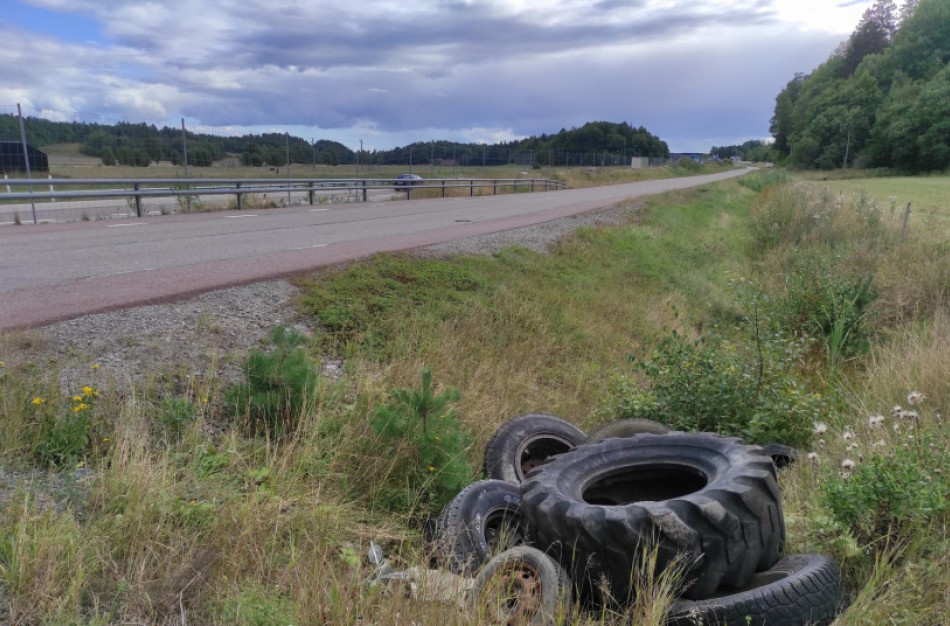 Bus sutvarkyta dar 2 tūkst. tonų bešeimininkių padangų