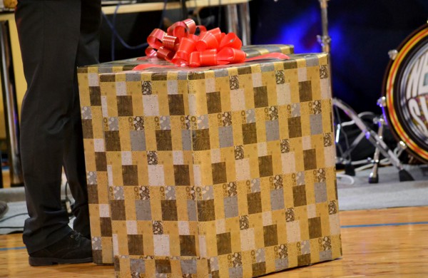 Valso ritmu ant parketo sukosi ir jonaviečių poros