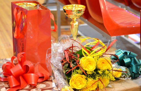 Valso ritmu ant parketo sukosi ir jonaviečių poros