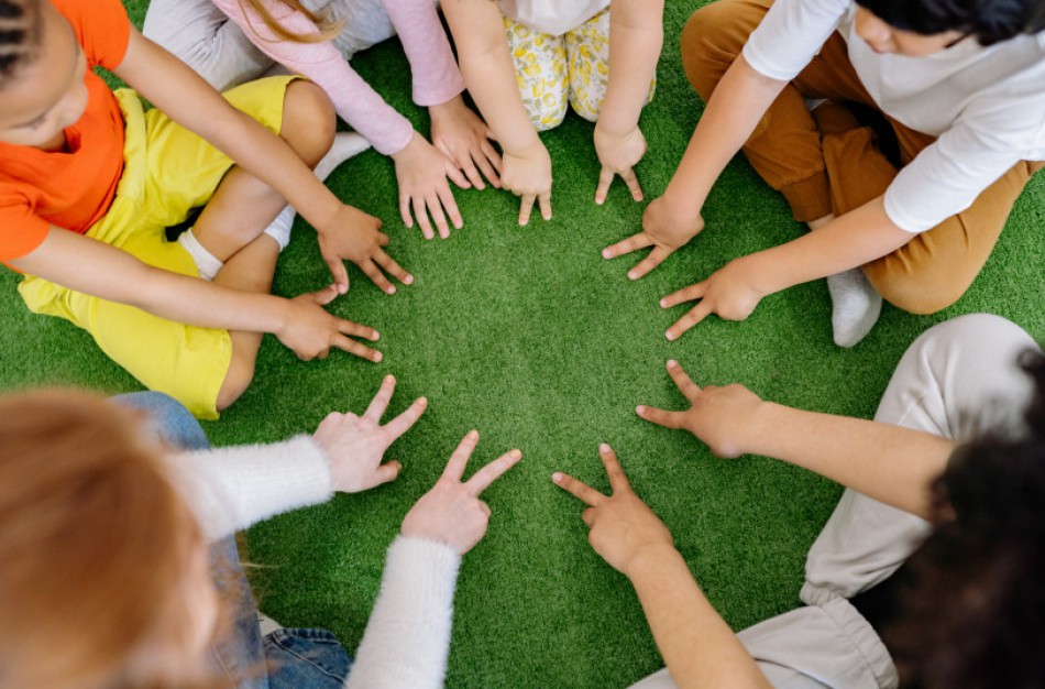 Daugiau pagalbos specialiųjų poreikių turintiems mokiniams ir jų mokytojams: bus kuriami regioniniai konsultaciniai centrai