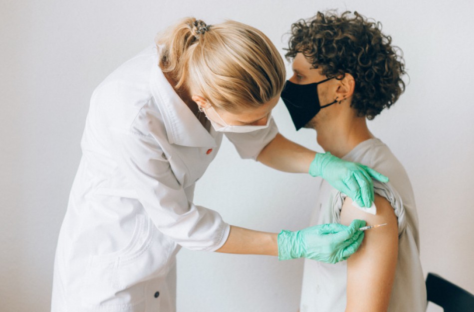 Lietuvą pasiekė dar viena adaptuotų vakcinų nuo COVID-19 ligos siunta