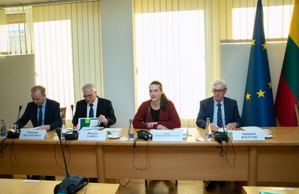 Po bendro Europos reikalų ir Audito komitetų posėdžio: sėkmingas ekonomikos gaivinimo ir atsparumo didinimo planų įgyvendinimas priklausys nuo rizikos veiksnių valdymo