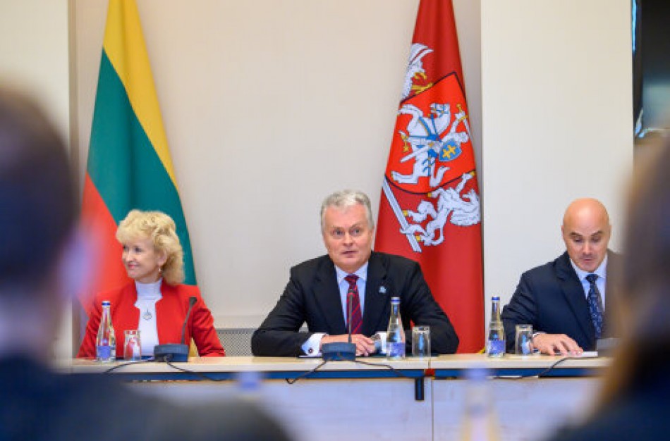 Prezidentas: patriotinis ugdymas turi tapti privaloma švietimo dalimi