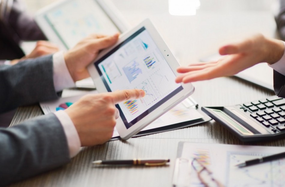 Lietuva tarptautinėse finansų rinkose pasiskolino 1,2 mlrd. eurų