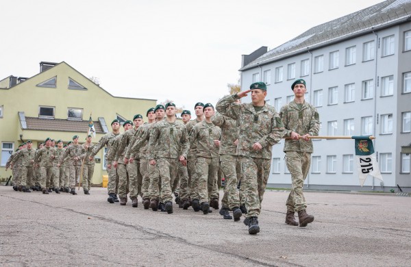 Ministras A. Anušauskas iš Irako grįžusiems kariams įteikė medalius už pavyzdingą tarnybą ir pasiaukojimą