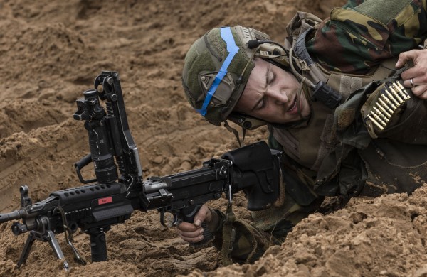 Pratybose „Geležinis vilkas 2022-II“ lankėsi Lietuvoje viešintis Belgijos karalius