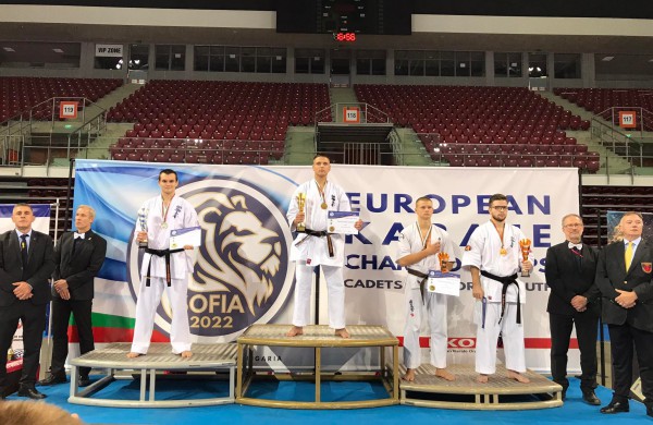 Istorinės varžybos ,,Kumite" klubui: iš Bulgarijos grįžo su Europos čempiono ir vecečempiono titulais