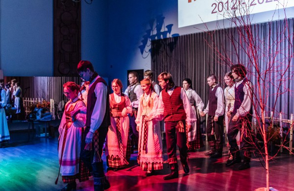 Žiemos šauktuvių šventė „Ožys ilgaragis", skirta vaikų folkloro ansamblio „Ramtatukai“ 10-mečiui