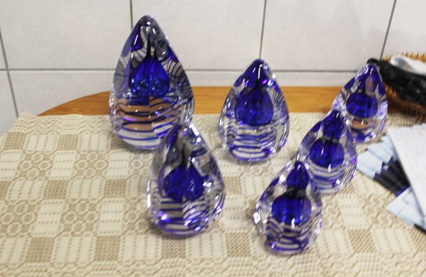 Bendrovėje „Jonavos vandenys“ perkirpta simbolinė juostelė, svečiai buvo vaišinami vandeniu