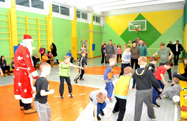 Šventinis būsimųjų futbolininkų vakaras su tėveliais ir... Kalėdų seneliu