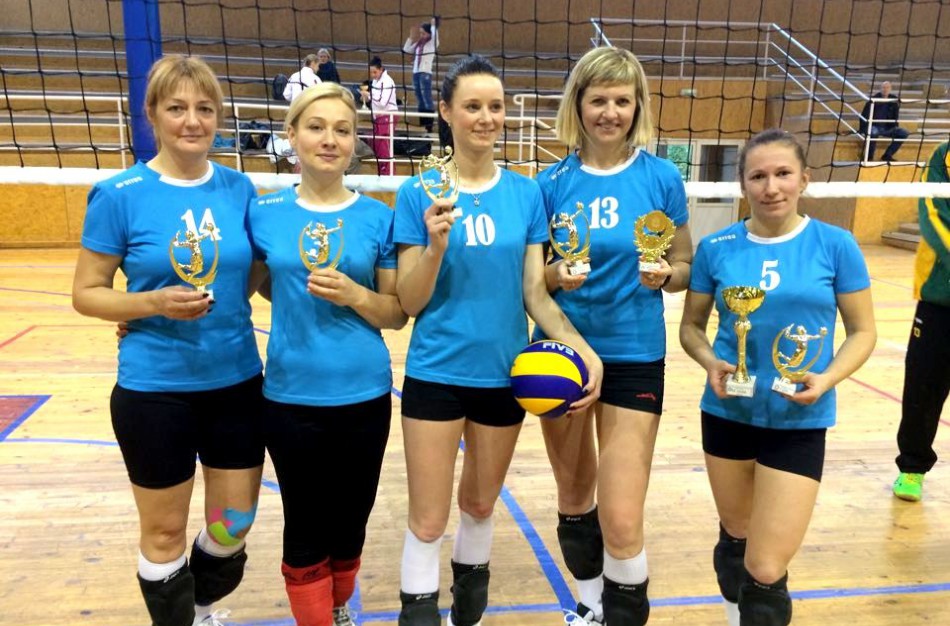 Jonavos „Aušrinė“ tinklininkės – antros