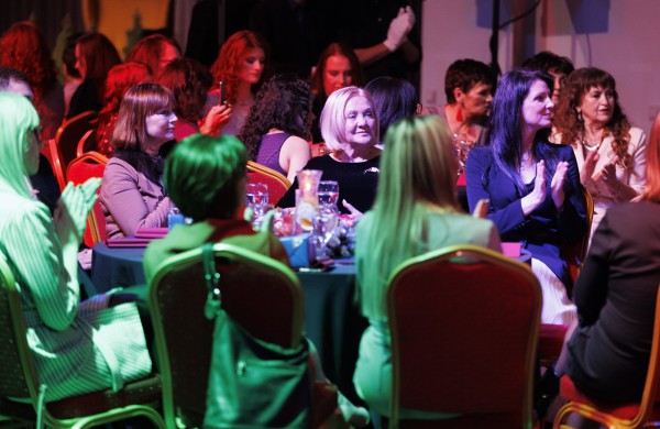 Jonavoje vyko finalinis projekto „Padovanok suknelę“ renginys