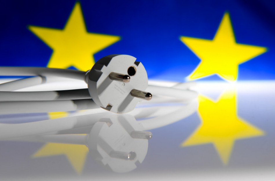 Pritarta elektros vartojimo mažinimą ir solidarumo įnašą numatančioms pataisoms