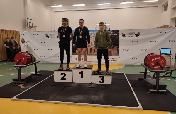 Iš varžybų - su keliais laimėjimais