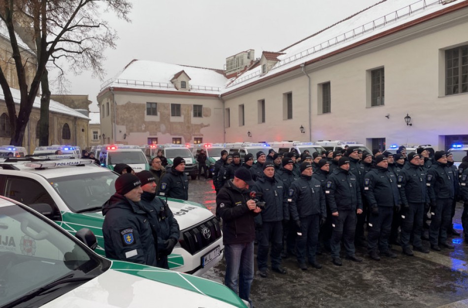 Policija toliau atnaujina savo automobilių parką