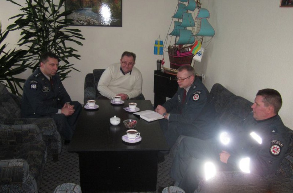 Jonavos policijos pareigūnai domėjosi, kaip sekasi iš Irako atvykusiai šeimai