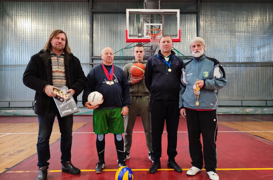 Surengtos Žeimių seniūnijos sporto bendruomenės kalėdinės varžybos