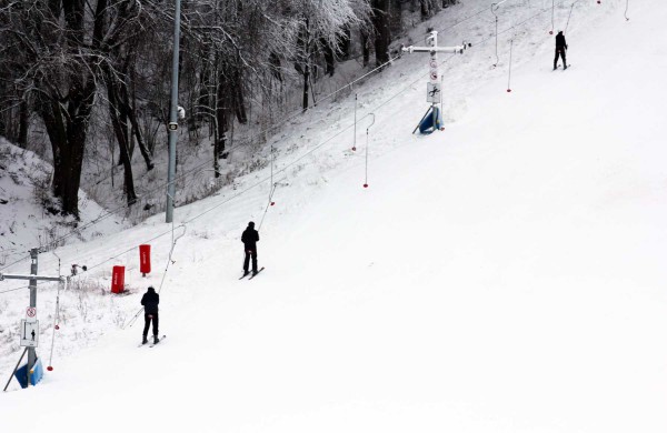 Pirmąją 2016 metų dieną Joninių slėnyje pramogavo ir vaikai, ir suaugusieji