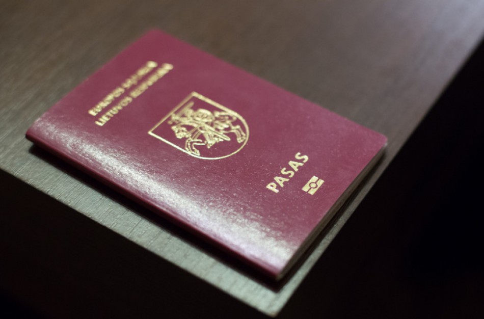 Vyriausybė pritarė VRM siūlomam pilietybės procedūrų griežtinimui