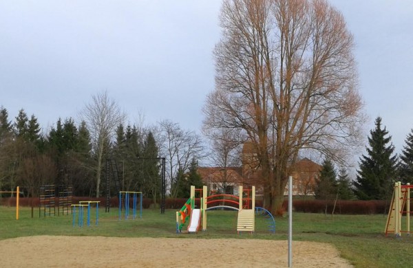 Laisvalaikio erdvė Bukonių kaime – ir vaikams, ir suaugusiems