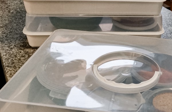 VšĮ ,,Jonavos ligoninės" Maisto paruošimo skyriuje pradėtas maisto tiekimas individualiuose padėkluose