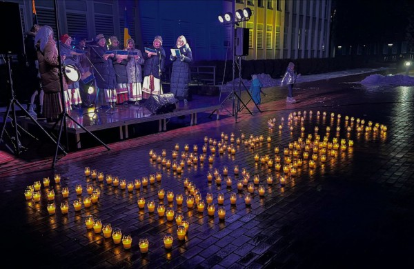 #LaisvėŠviečia: kūrėme šviečiančią širdį ir kartojome SLAVA UKRAINI!