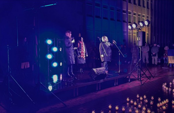 #LaisvėŠviečia: kūrėme šviečiančią širdį ir kartojome SLAVA UKRAINI!