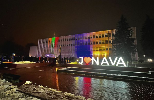 #LaisvėŠviečia: kūrėme šviečiančią širdį ir kartojome SLAVA UKRAINI!