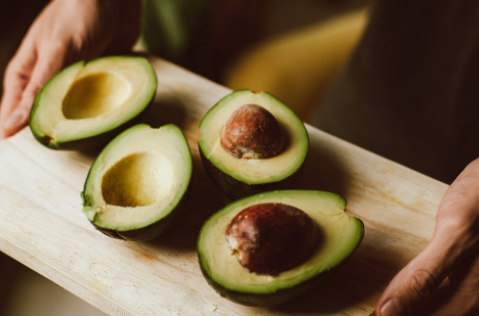 Ar galima valgyti parudavusius avokadus?