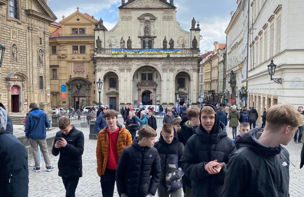 Jonavos sporto centro auklėtiniai dalyvauja tarptautiniame krepšinio turnyre Čekijoje