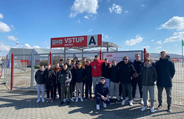 Jonavos sporto centro auklėtiniai dalyvauja tarptautiniame krepšinio turnyre Čekijoje