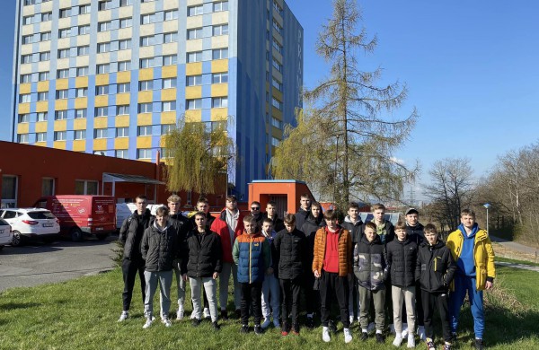 Jonavos sporto centro auklėtiniai dalyvauja tarptautiniame krepšinio turnyre Čekijoje