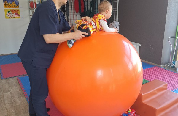 Jonaviečių šeimai reikia pagalbos: padėkit pasveikti Einorui