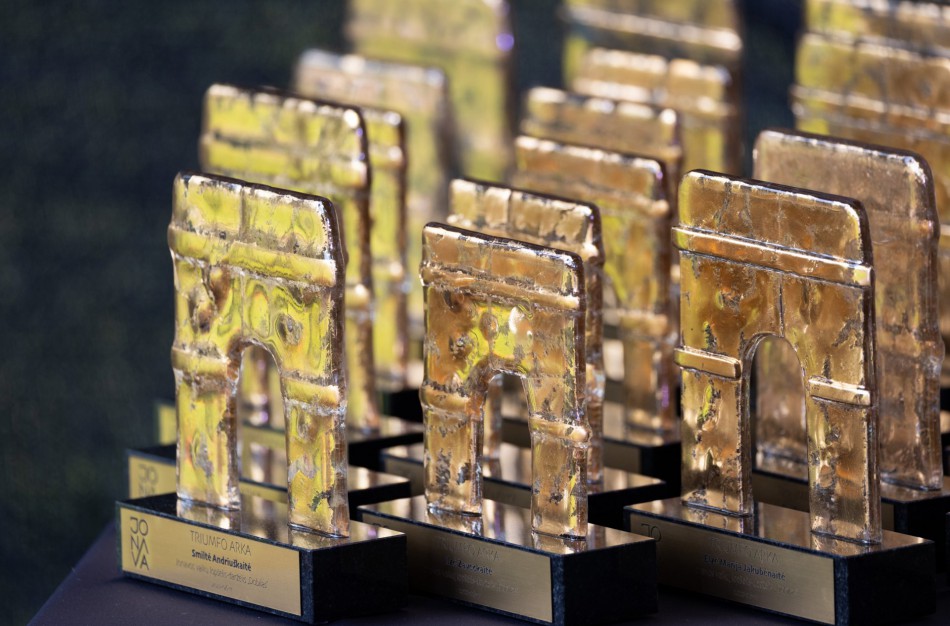 Kviečiame teikti kandidatus „Triumfo arkos“ apdovanojimams gauti