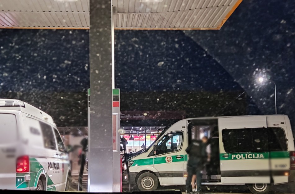 Apsilankymas degalinėje baigėsi ikiteisminiu tyrimu