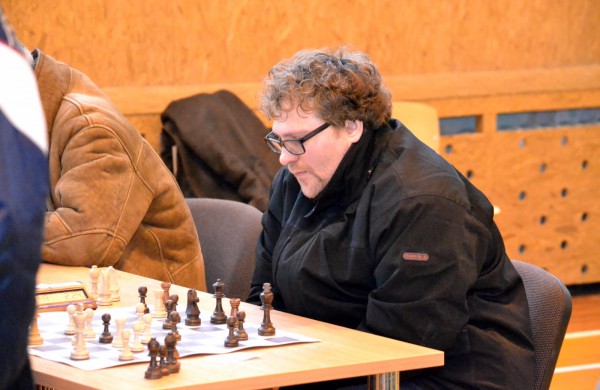 Šachmatų figūras stumdė ir didmeistriai, ir pradedantieji