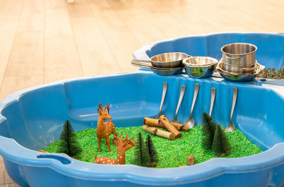 Jonavoje šurmuliuoja „Kūrybiškumo festivalis „MU22“, skatinantis puoselėti laiką drauge su vaikais