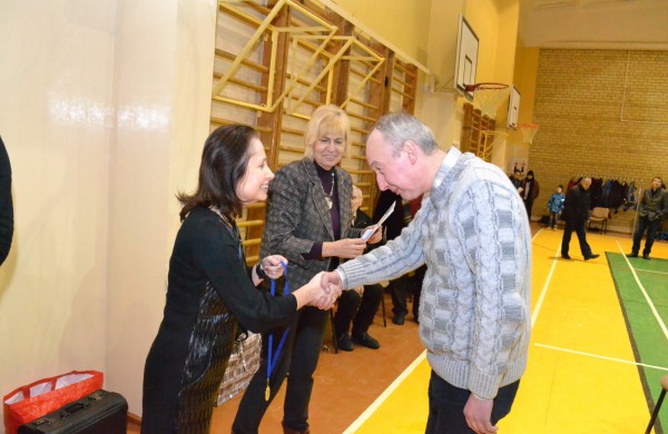 Šachmatų figūras stumdė ir didmeistriai, ir pradedantieji