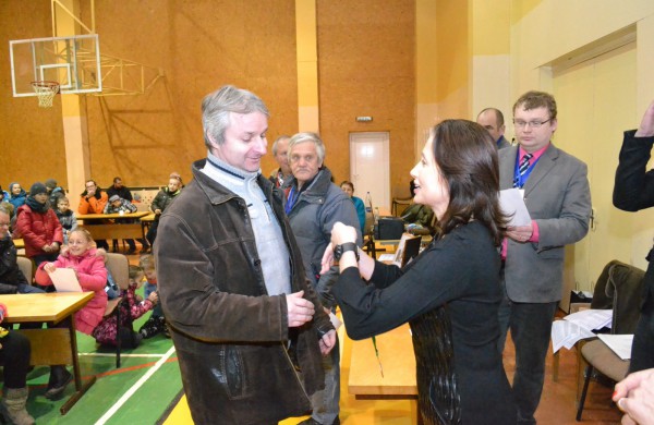 Šachmatų figūras stumdė ir didmeistriai, ir pradedantieji