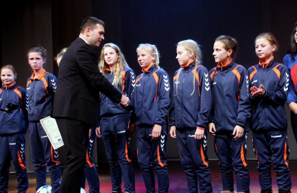 Naujuosius metus pasitiko su apdovanojimais