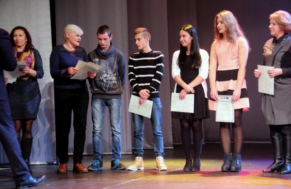 Naujuosius metus pasitiko su apdovanojimais