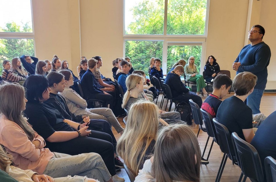 Vyko prevencinė paskaita nepilnamečiams „El. cigarečių grėsmės ir pavojai“