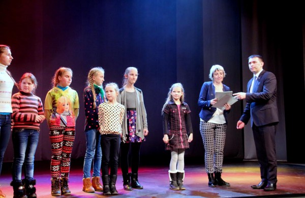 Naujuosius metus pasitiko su apdovanojimais