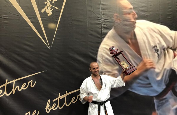 Tarptautiniame turnyre Belgijoje kovėsi ir  Jonavos kyokushin karate “Kumite” klubo sportininkai